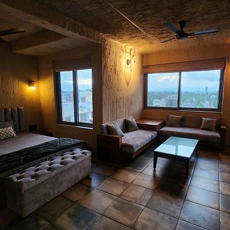 Revanta Studio Flat Колхапур Екстер'єр фото